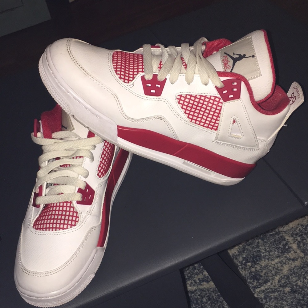 Jordan red/white retro 4s